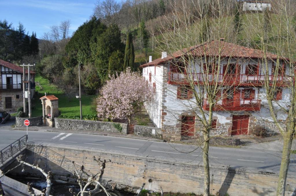 Hostal Auzoa Bera  Exteriér fotografie