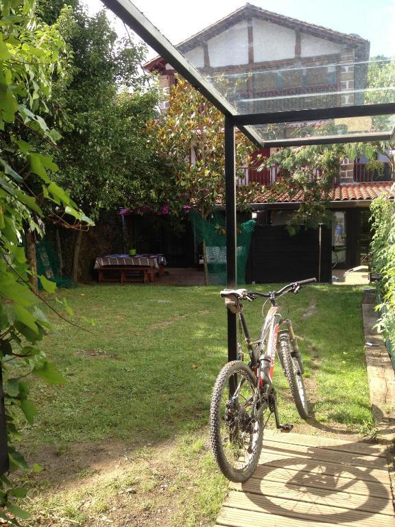 Hostal Auzoa Bera  Exteriér fotografie